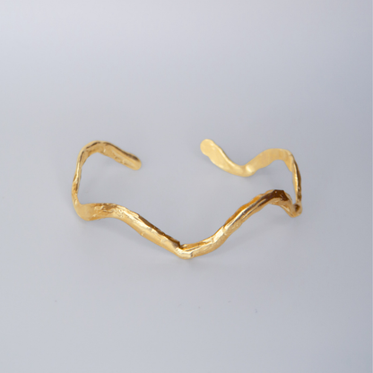 Wavy Bangle